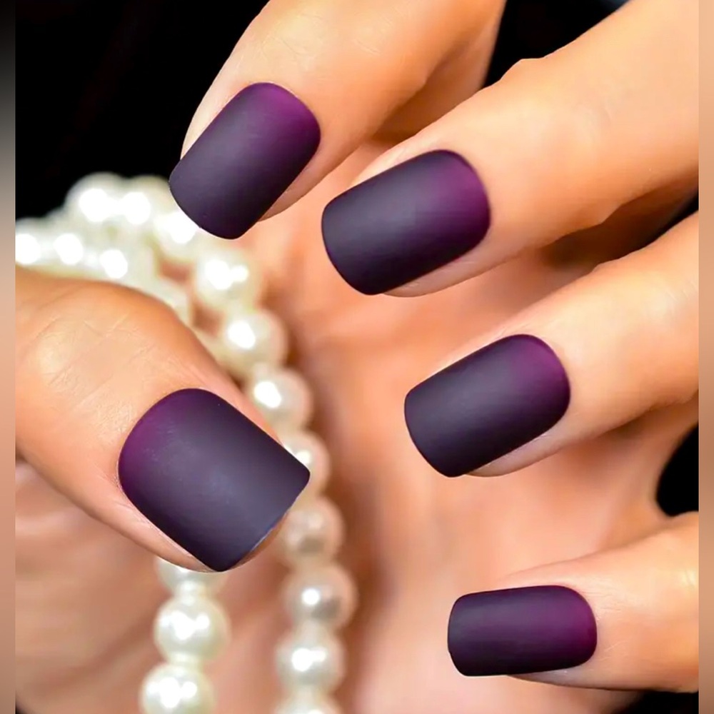 Gorgeous Short Purple Matte Square Tipped Press On Nail Kit